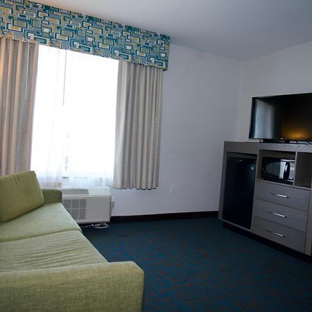 La Quinta By Wyndham St. Paul-Woodbury Ξενοδοχείο Εξωτερικό φωτογραφία
